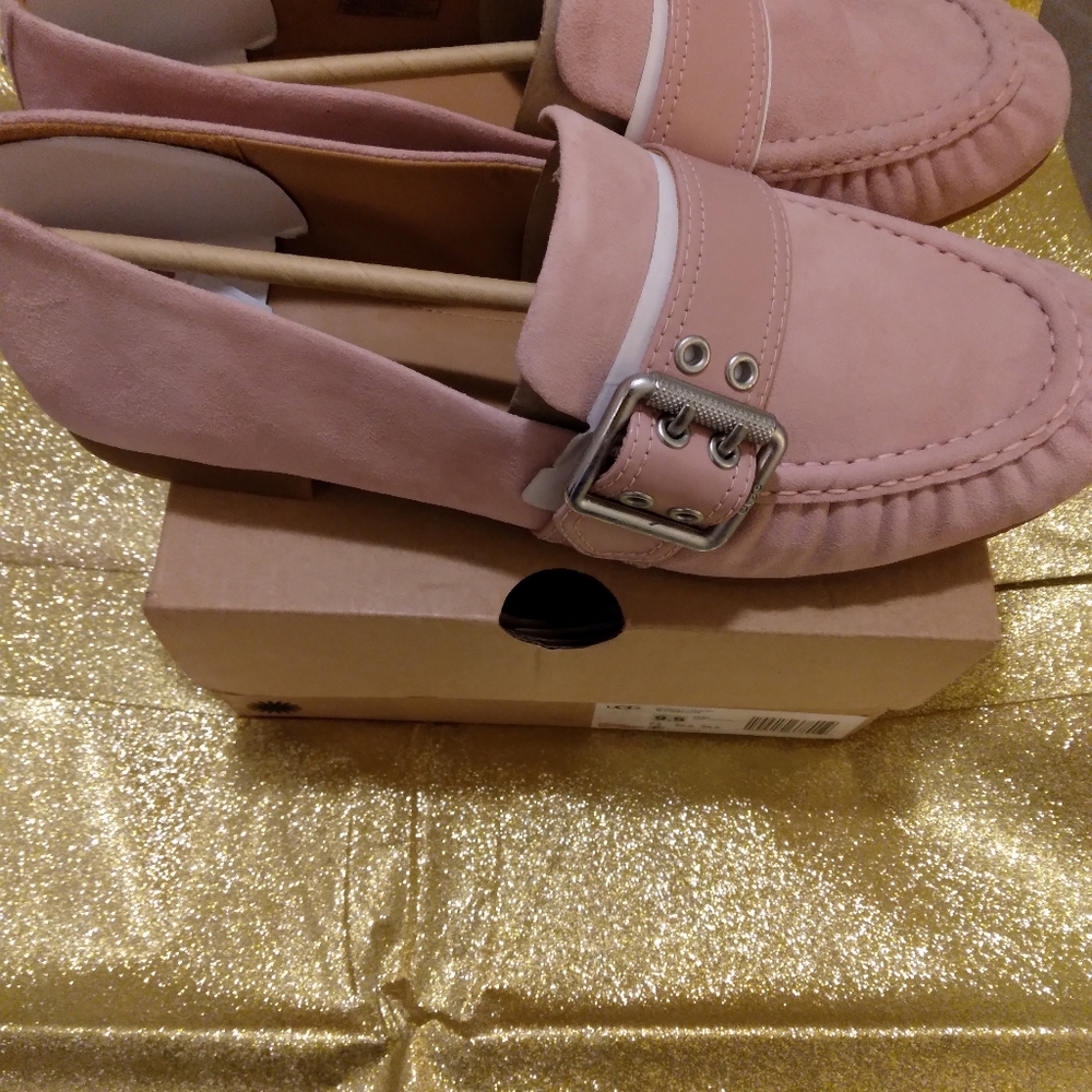 Shoes - Picture 6 of 9
